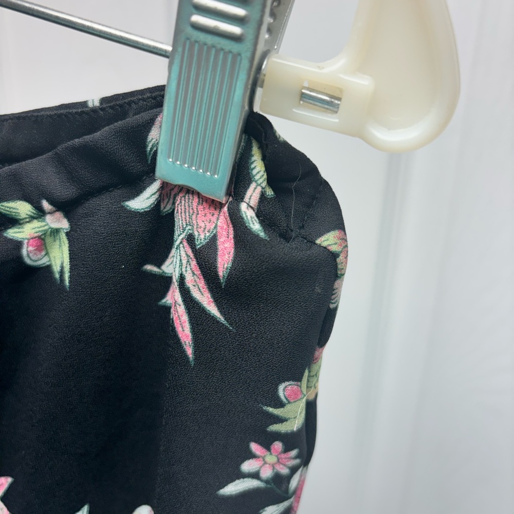 Dressbarn Woman Black Floral Midi Skirt – Size 16W - Picture 9 of 15